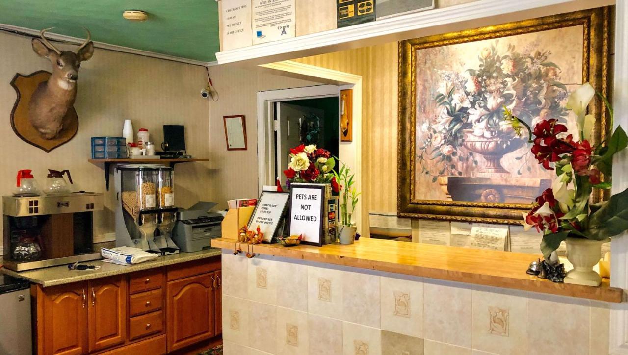Pleasant Valley Motel West Stockbridge Dış mekan fotoğraf
