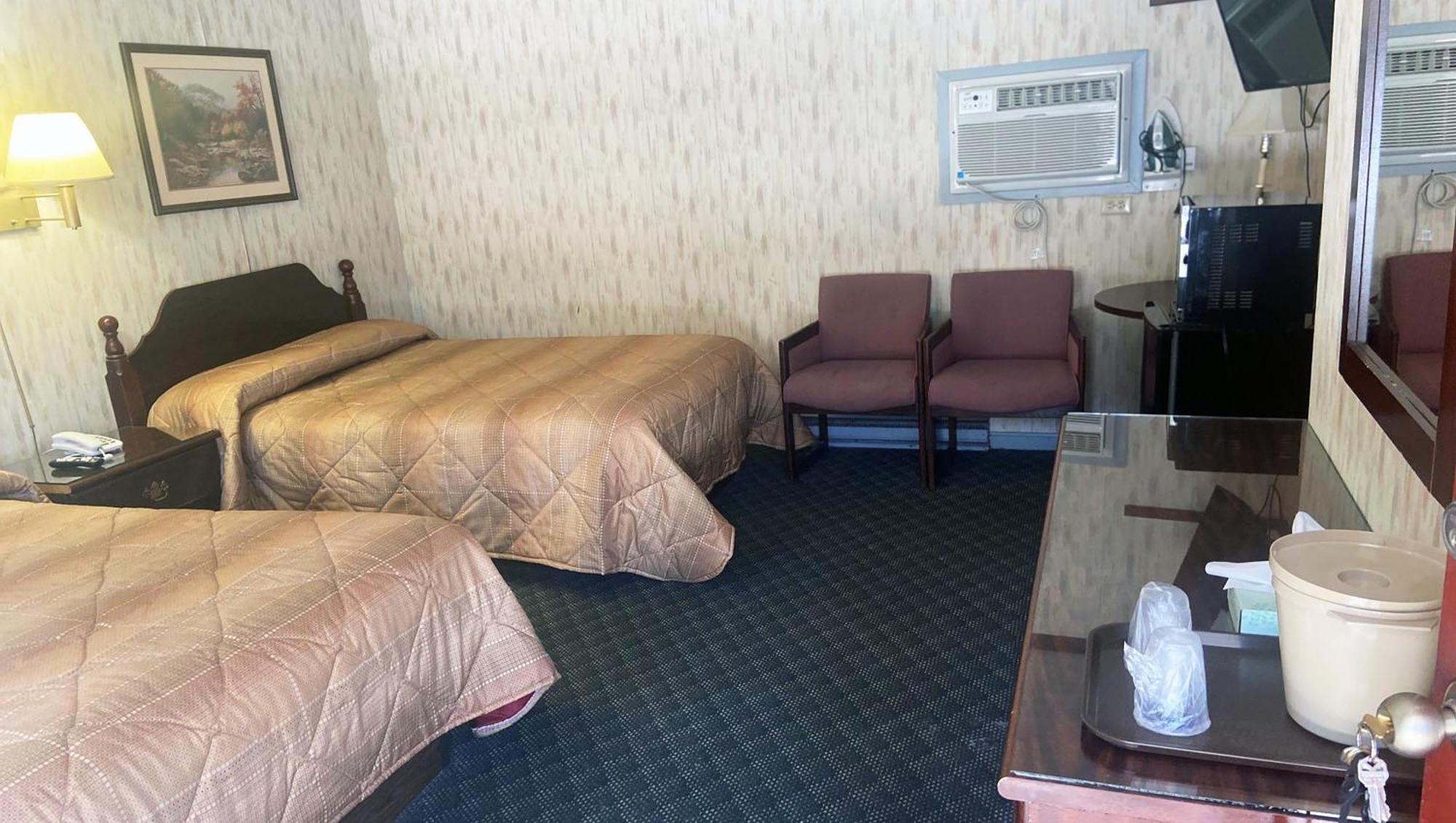 Pleasant Valley Motel West Stockbridge Dış mekan fotoğraf